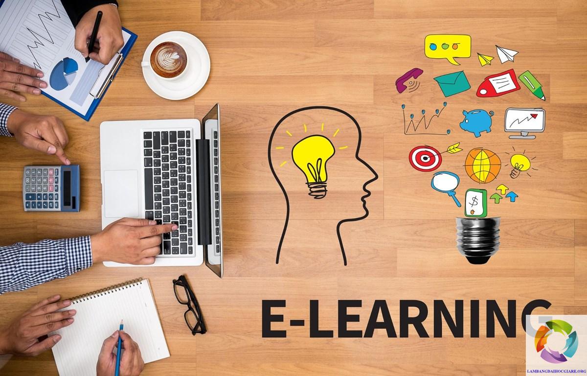 So Sánh Giữa Làm Bằng Đại Học và Tự Học Online