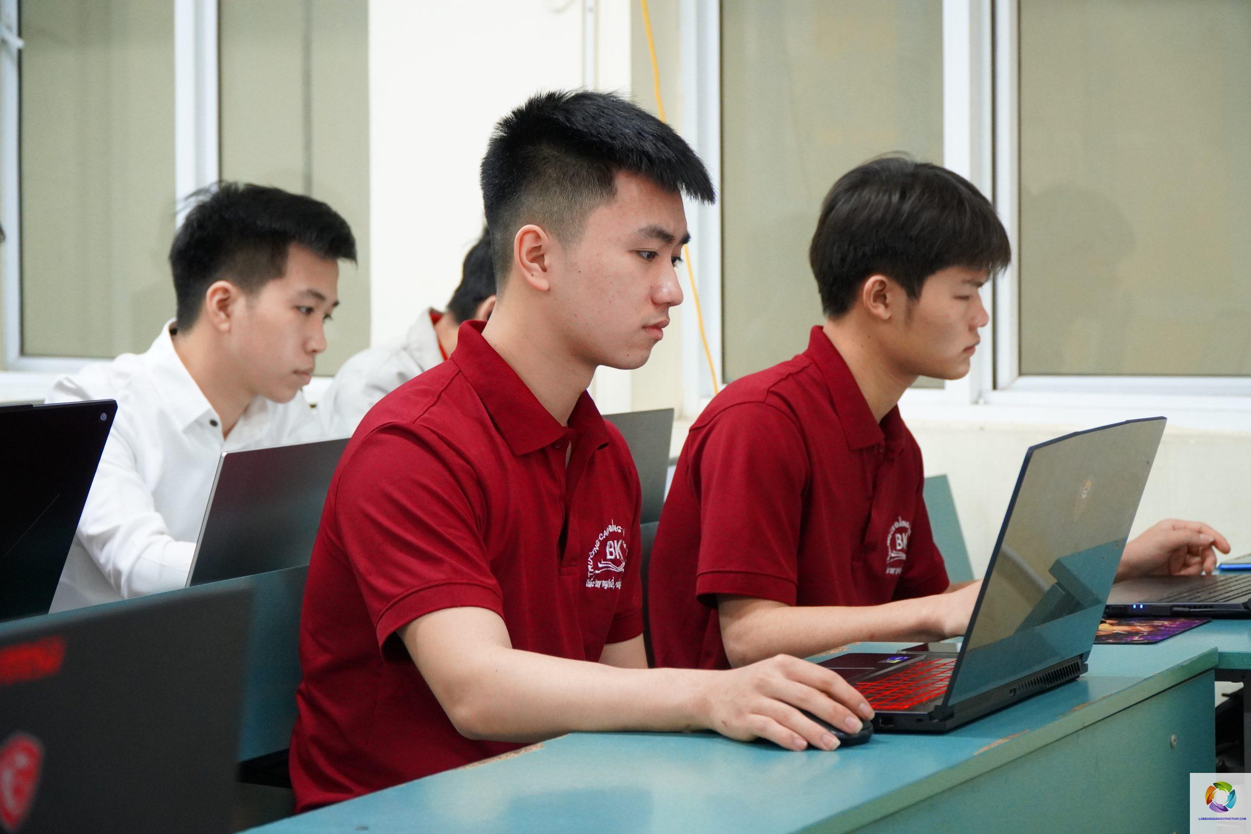 bằng cao đẳng công nghệ thông tin làm lập trình viên được không - Hình 3