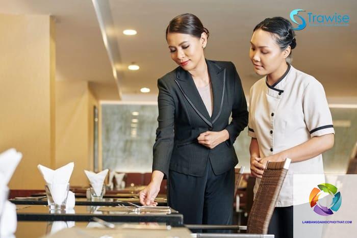 bằng đại học quản trị khách sạn ra làm gì - Hình 3